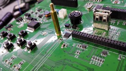 回流焊機的使用提高了利用率 回流焊機的使用提高了利用率